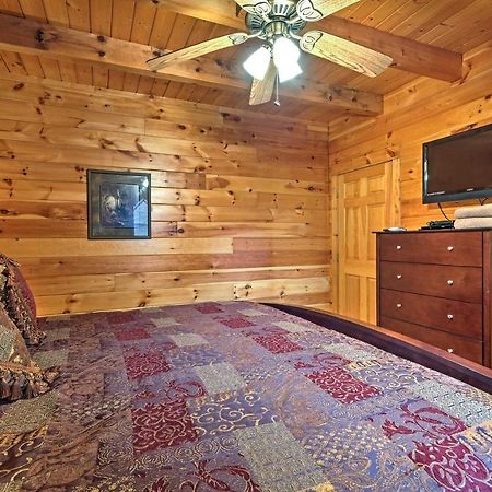 Pigeon Forge Cabin With Hot Tub, Grill And Pool Table! Sevierville Exterior foto