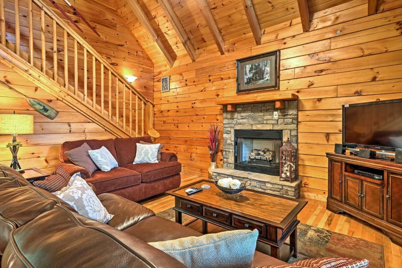 Pigeon Forge Cabin With Hot Tub, Grill And Pool Table! Sevierville Exterior foto