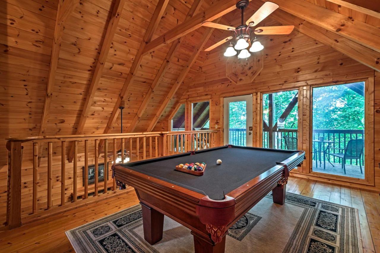 Pigeon Forge Cabin With Hot Tub, Grill And Pool Table! Sevierville Exterior foto