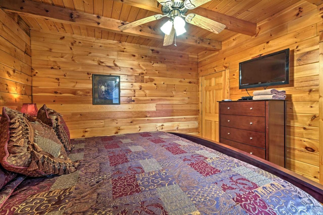 Pigeon Forge Cabin With Hot Tub, Grill And Pool Table! Sevierville Exterior foto